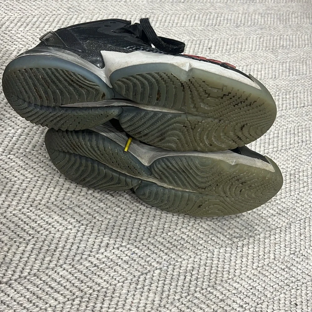 Men’s Adidas shoes